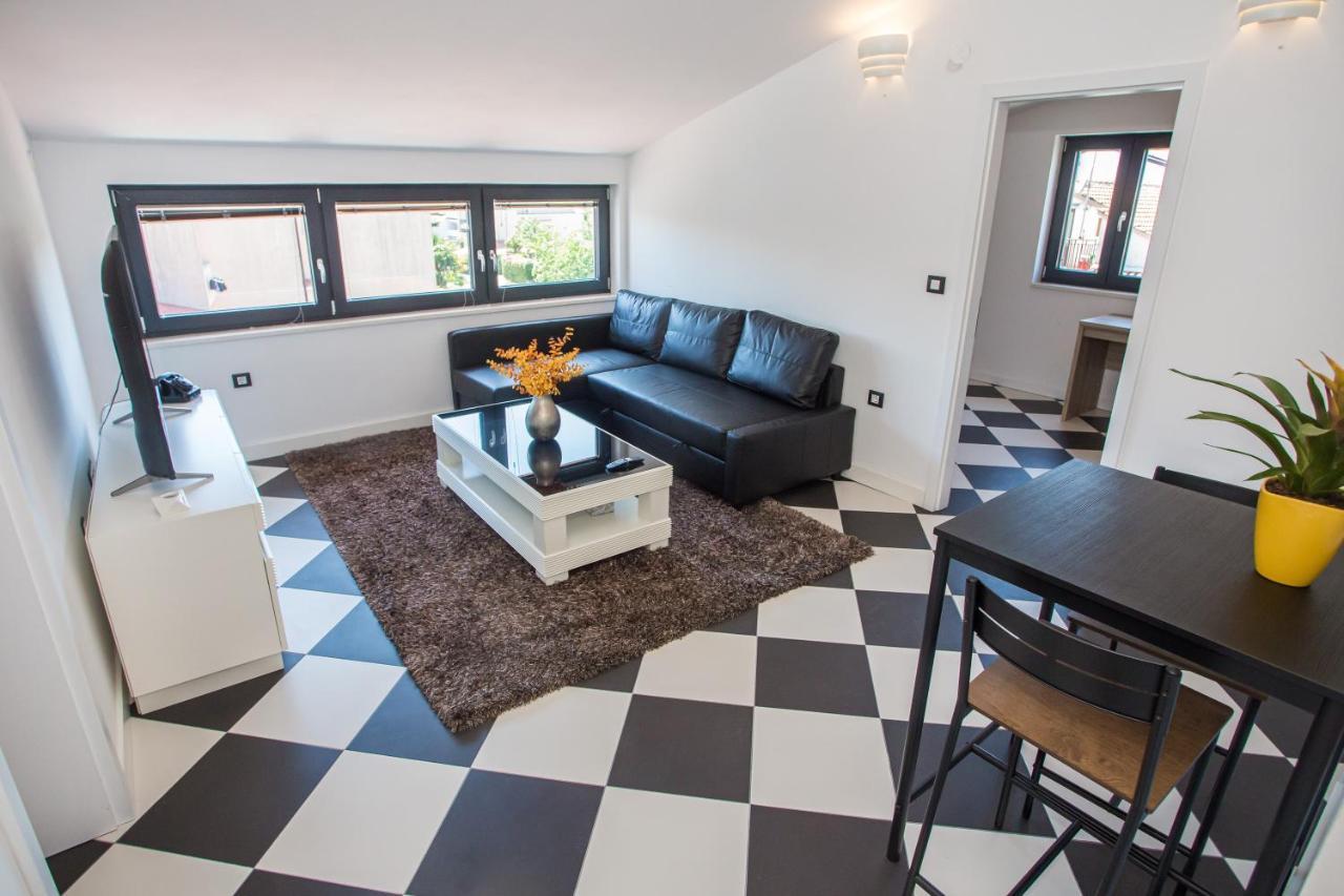 Black & White Apartment Rovinj Luaran gambar
