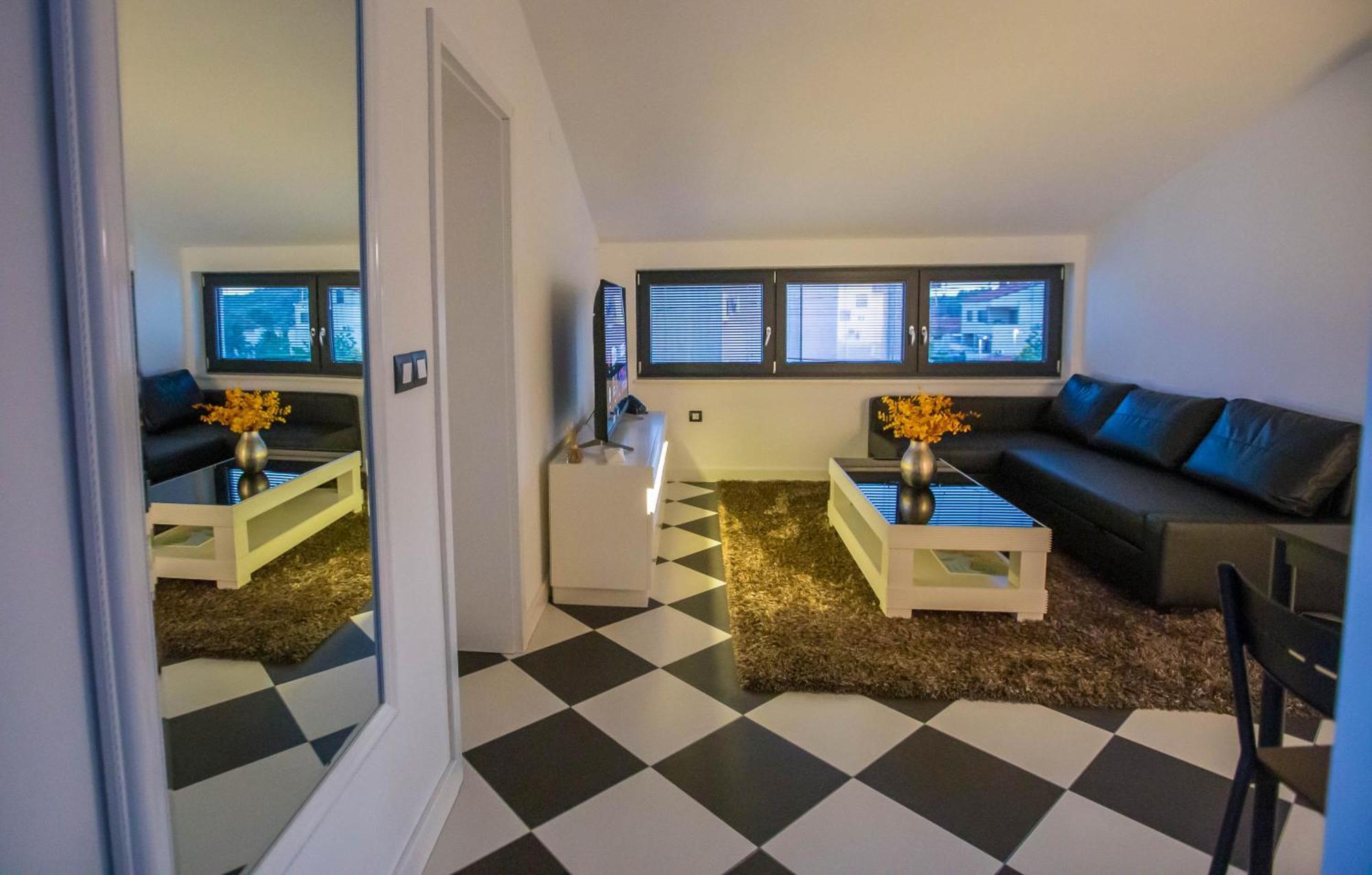 Black & White Apartment Rovinj Luaran gambar
