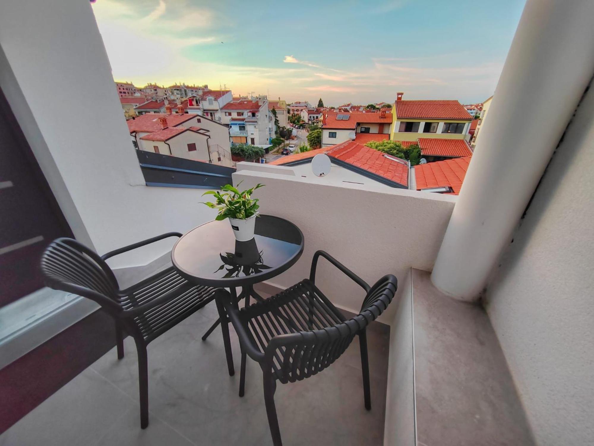 Black & White Apartment Rovinj Luaran gambar